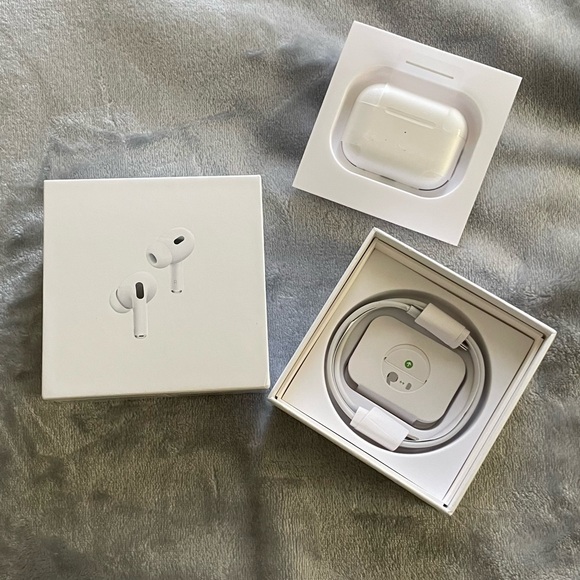 2ND GENERATION AlRPODS PRO